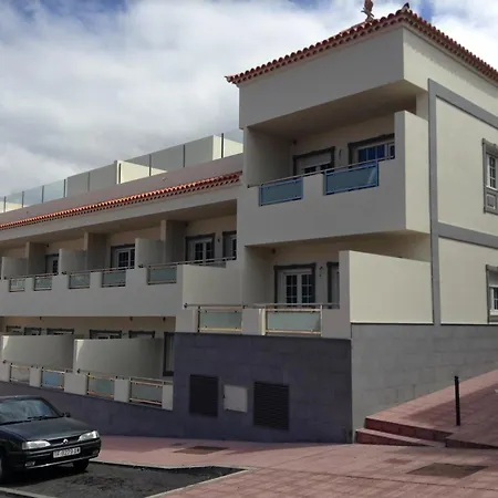 Adeje, La Caleta 5 * Адехе